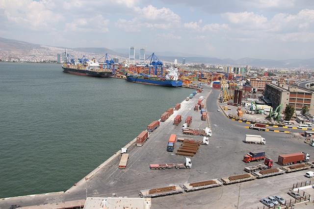 Ege İhracatçı Birlikleri’nin ihracatı 2017 yılında 12 milyar dolara yaklaştı