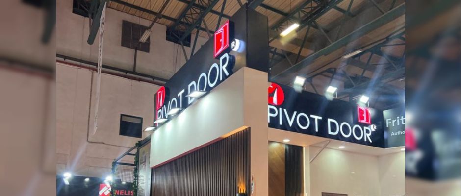Pivot Door, Türkiye'de İnanılmaz Boyutlarda Bir Villa Kapısı Üretti