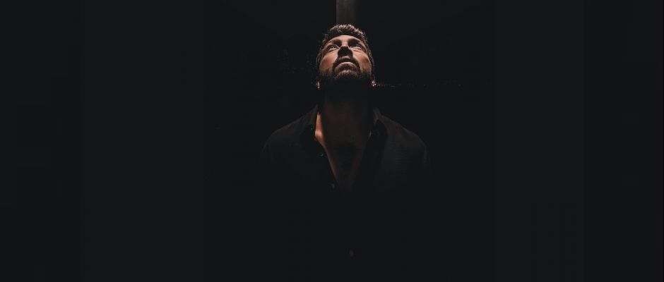 Levent Özbay: Türkiye'nin Ünlü DJ ve Prodüktörü, Doha'daki Kulüplerde Sahne Alıyor