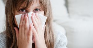 Nezle ya da sinüzit sandığınız aslında bahar alerjisi olabilir!