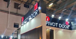 Pivot Door, Türkiye'de İnanılmaz Boyutlarda Bir Villa Kapısı Üretti