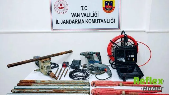 Van’da 1’inci Derece Sit Alanında Kaçak Kazıya İ̇ki Gözaltı