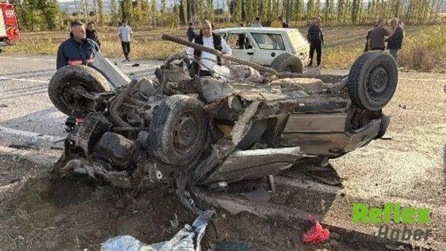 İ̇skilip'te İ̇ki Otomobilin Çarpıştığı Kazada 7 Kişi Yaralandı