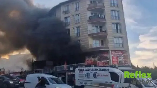 Arnavutköy'de Restoran Yangını Paniğe Neden Oldu
