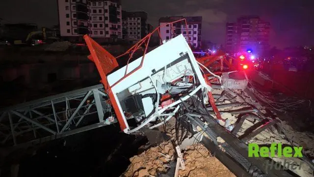 Antalya Kepez'de Hortumda 4 İ̇şçi Hayatını Kaybetti