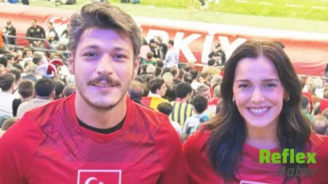 Kubilay Aka Ve Hafsanur Sancaktutan Maçı Tribünden İ̇zledi