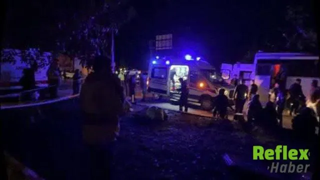 İsparta'da Midibüsün Çarptığı Tir'da 17 İ̇şçi Yaralandı