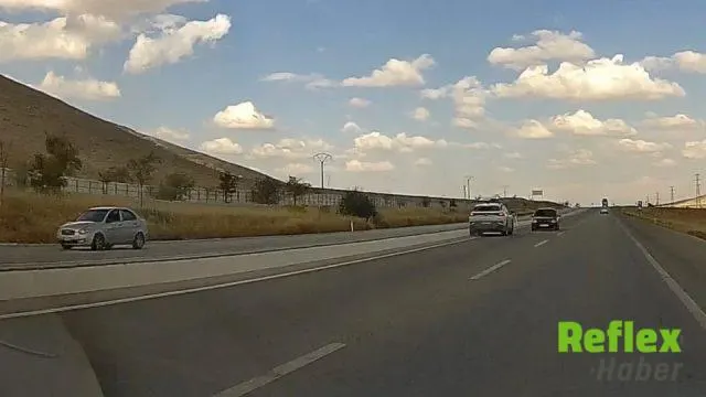 Konya'da Ters Yönde İ̇lerleyen Sürücüye 90 Bin Lira Ceza