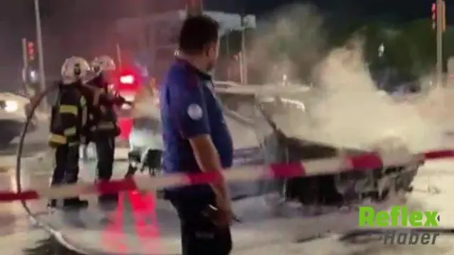 Denizli’de Seyir Halindeki Otomobil Alevlere Teslim Oldu