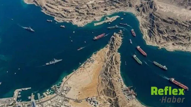 Hürmüz Boğazı'nda Petrol Tankerinde Patlama